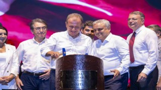 Seçer, 51. Uluslararası Silifke Müzik ve Folklor Festivaline katıldı