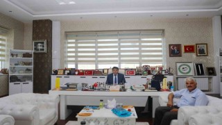 Şehit Er Vedat Zorbanın babası Mehmet Zorbadan Rektör Almaya ziyaret