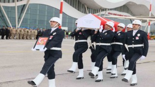 Şehit polis Şeyda Yılmazın cenazesi memleketi Sivasa getirildi