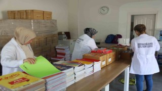 Serdivan Belediyesinden öğrencilere kırtasiye desteği