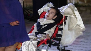 Serebral palsi hastası 8 yaşındaki Emine unutulmaz sünnet düğünü