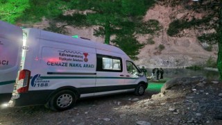 Serinlemek için girdiği sudan cansız bedeni çıktı