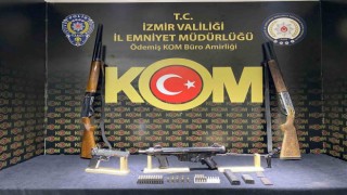 Silah tacirine operasyon: Uzi ele geçirildi