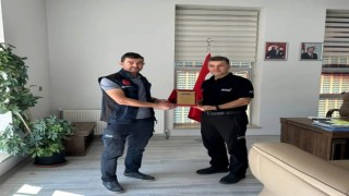 Şırnakta tayini çıkan AFAD personeline plaket verildi