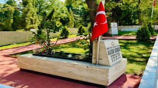 Söğüt İlçe Mezarlığında şehitlik yenilendi