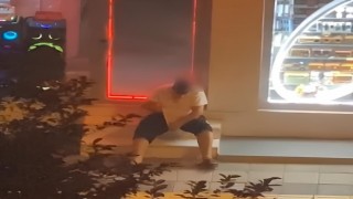 Sokak ortasında mastürbasyon yapan şahıs gözaltına alındı
