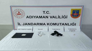 Şüpheli araçta uyuşturucu ele geçirildi