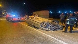 Takla atan otomobil yaklaşık 50 metre sürüklendi: 1 yaralı