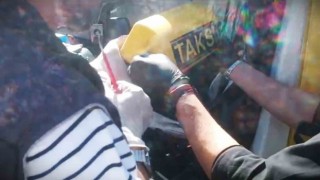 Taksi tepe lambası içine gizlenmiş uyuşturucu bulundu