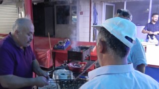 Tavşanlıda balık satışları mangalda balık ikramı ile başladı