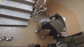 Tekirdağda apartmanda ayakkabı hırsızı kameralara yakalandı
