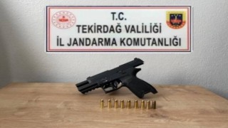 Tekirdağda ruhsatsız silah operasyonu