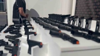 TEMde durdurulan 3 araçtan 101 adet tabanca çıktı