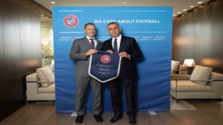TFF Başkanı Hacıosmanoğlu, UEFA Başkanı Ceferin ile bir araya geldi