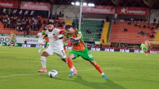 Trendyol Süper Lig: Corendon Alanyaspor: 0 - A. Hatayspor: 0 (İlk yarı)