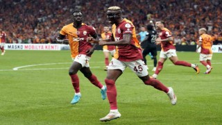 Trendyol Süper Lig: Galatasaray: 2 - Çaykur Rizespor:0 (İlk yarı)