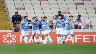 Trendyol Süper Lig: Sivasspor: 0 - Başakşehir: 1 (İlk yarı)