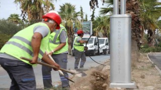 Turgutreis kıyı şeridinde aydınlatma çalışmaları sürüyor