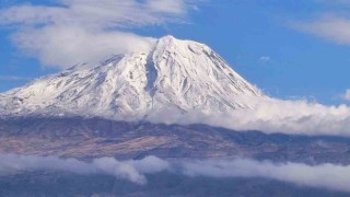 Türkiyenin çatısı Eylül ayında beyaza büründü