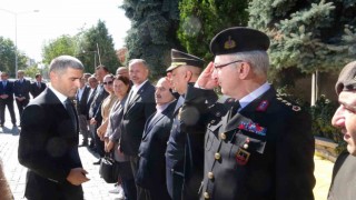 Uşakın yeni Vali Aktaş göreve başladı
