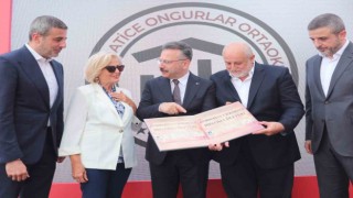 Vali Aksoy, yapımı tamamlanan Hacı Hatice Ongurlar Ortaokulunun açılış programına katıldı