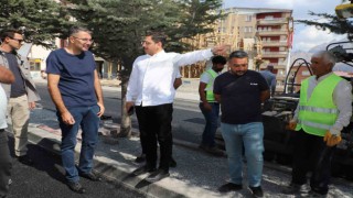 Vali Ali Çelik asfalt çalışmalarını yerinde denetledi