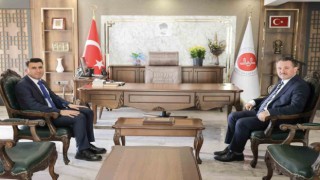 Vali Aygöl, İl Müftüsü Dilek ile bir araya geldi
