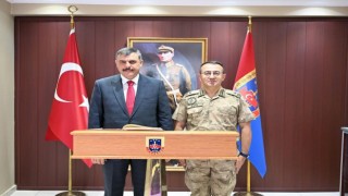 Vali Çiftçiden Avcı Paşaya ziyaret