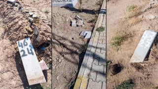 Vanda mezarlığa saldırı: Onlarca mezar tahrip edildi
