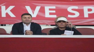 Vincenzo Montella, Sivasspor-Başakşehir maçını tribünden takip etti