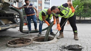 Yağmur suyu ızgaraları ve kanalizasyon hatlarında yoğun mesai