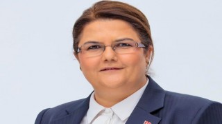 Yanık: "Eğitim, Türkiye'nin Geleceğine Yapılan En Büyük Yatırım"