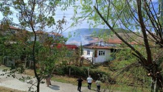 Yarımsöğüt köyünde bir ev alevlere teslim oldu