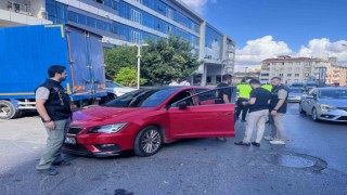 Yeni eğitim öğretim döneminde okul önlerinde polis denetimi yapıldı