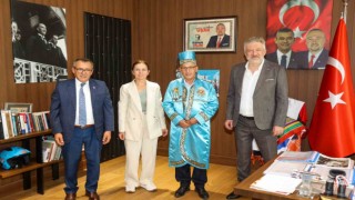Yılın ahisinden Uşak Belediyesine ziyaret