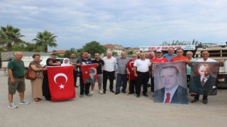 Yol için Sinop Valiliğine yürüyorlar