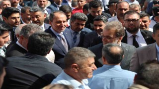 YRP lideri Erbakan: Belediyecilik hizmetlerimiz ve teşkilat çalışmalarımızla yapılacak olan ilk seçimde hasrete son vereceğiz