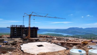 Yüksekte düşen işçi hayatını kaybetti