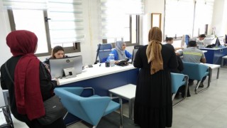 Yunusemre Belediyesinden kırtasiye yardımı