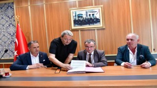 Yunusemrede pazar yerleri Pazarcılar Odasına emanet