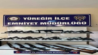Yüreğir polisi 32 ruhsatsız silah ele geçirdi