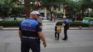 Zabıta ekipleri okul önlerinde göreve başlıyor