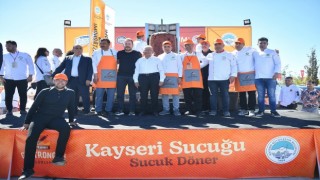 100 binler Millet Bahçesine akın etti