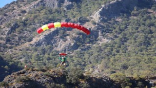 24. Uluslararası Ölüdeniz Hava Oyunları Festivali coşkuyla devam ediyor