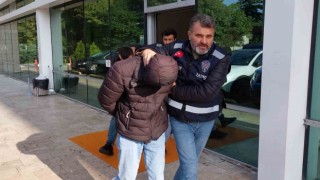 3 bin 300 adet extacy uyuşturucu hapla yakalanan 2 kişi tutuklandı