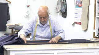 70 yaşındaki terzi Cemal ustanın meslek aşkı hayran bırakıyor