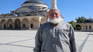 84 yaşında 321 cami yaptı