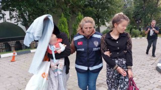9 aylık hamile kadın, kocası ve arkadaşlarıyla polisin evinden hırsızlık yaptı