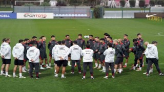 A Milli Takım, Karadağ maçı hazırlıklarına başladı