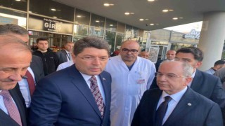 Adalet Bakanı Tunç, bıçaklanan müfettişi hastanede ziyaret etti